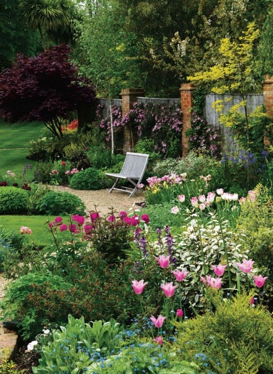 All Seasons Gardening And Landscaping A Colourful Garden For All Seasons | Period Living Image 275