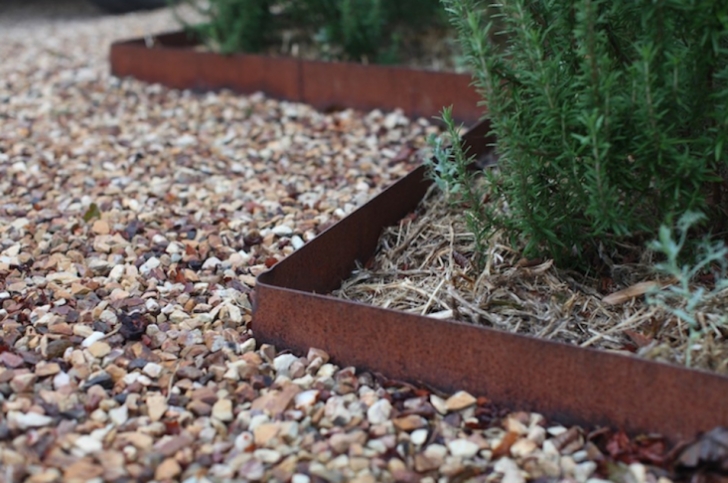 Black Metal Landscape Edging Border Hardscaping 101: Metal Landscape Edging Image 766