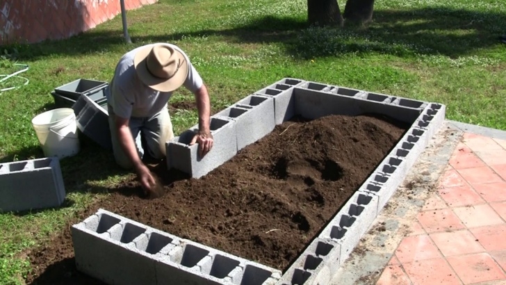 Building A Raised Garden Bed With Landscape Blocks Vermibag Ep 23 "Making A Raised Bed Garden With Concrete Picture 633