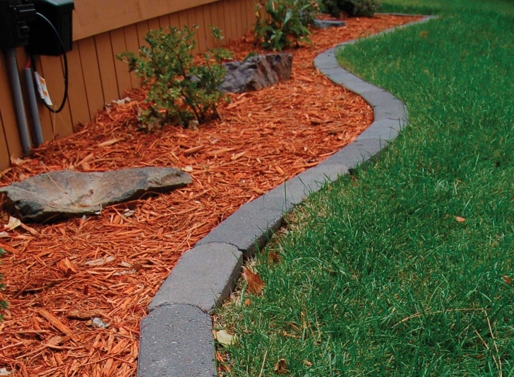 Circular Lawn Brick Edging Decrowall / Bullet Edgers - Welcome To Londonstone Image 574