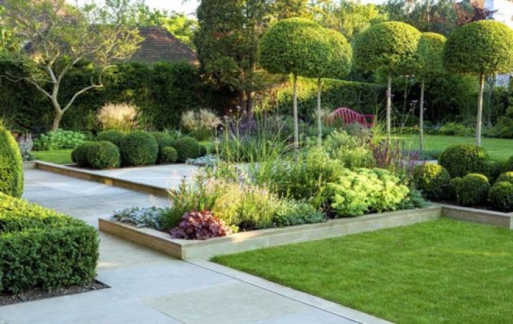 Contemporary Garden Designers Simple Private Garden | Garden Design London, Garden Image 703