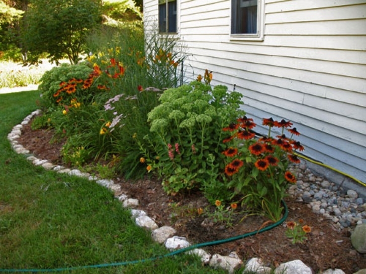Decorative Stones For Flower Beds Decor: Cheap Landscape Border | Landscape Edging Ideas Image 822