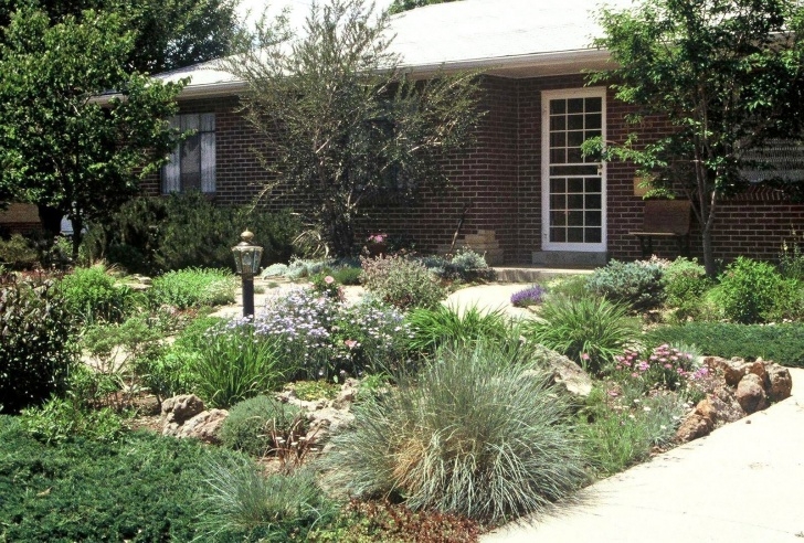 Designs For Small Gardens Without Grass Small Front Yard Ideas No Grass Simple Landscaping For Photo 047