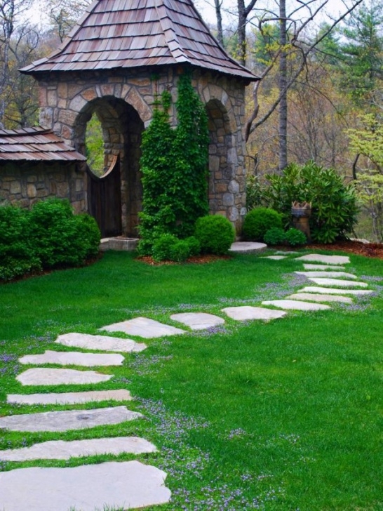 Garden Design With Stones 13 Gorgeous Pathways That Make The Garden With Unique Look Image 815