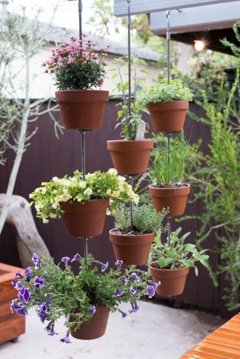 Hanging Plant Pots Outdoor Vertical Garden Ideas: Hanging Clay Pots For Your Plants Picture 188