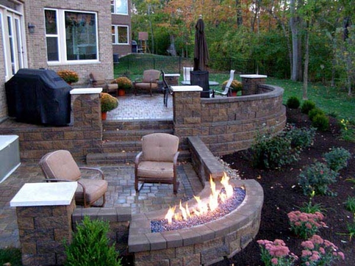 Landscaping Around Raised Deck How To Build A Raised Patio With Retaining Wall Blocks Image 979