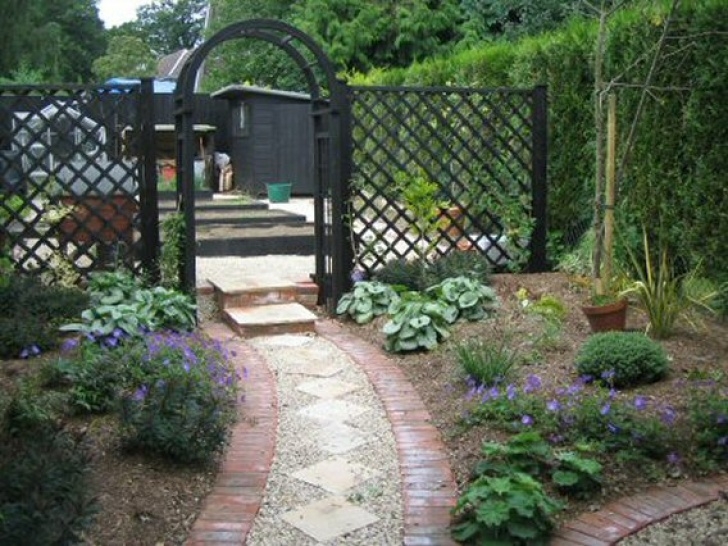 Long Thin Garden Design Garden Design Ideas Long Narrow Gardens - Video And Photos Image 881