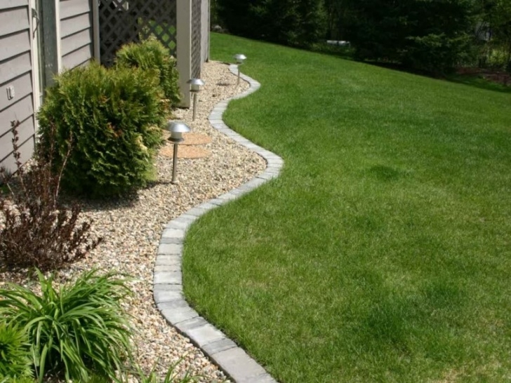 Lowes Flower Bed Edging Ideas: Create Solid Boundaries In Your Lawn And Garden Image 385
