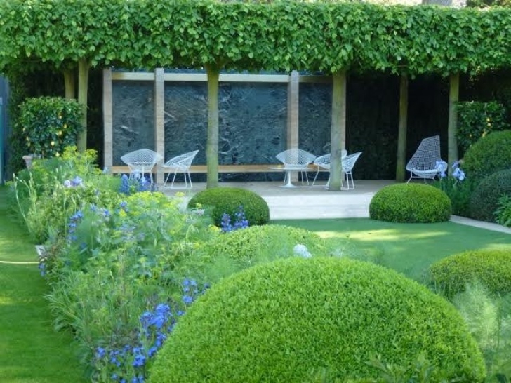 Modern Formal Garden Gardens | The Enduring Gardener Picture 847