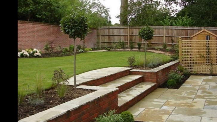 Patio On Sloping Garden Front Garden Design On A Slope I Small Sloped Front Yard Picture 442