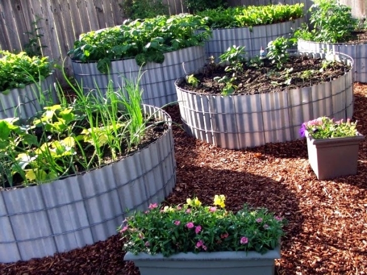 Raised Flower Bed Plans Two Men And A Little Farm: Round Raised Beds, Inspiration Image 935