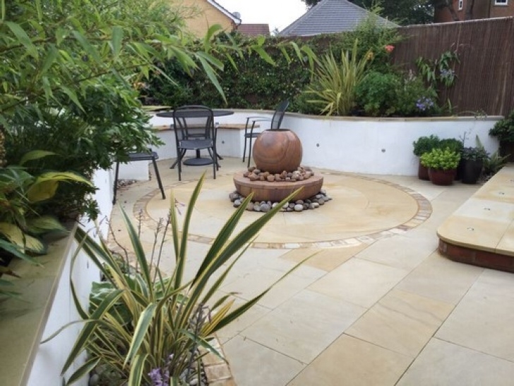 Self Contained Water Features Beautiful Gardens By Floral And Hardy - Foras Photo 993