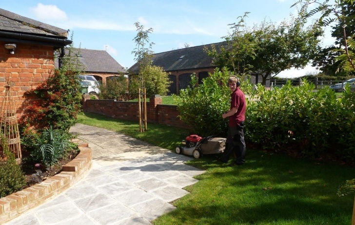 Sj Landscapes And Gardening Services Garden Maintenance | Mowing, Hedge Trimming, Pressure Picture 807