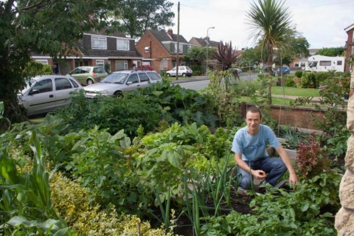 Small Vegetable Garden Layout Small Vegetable Garden Plans Layouts | The Old Farmer'S Image 669