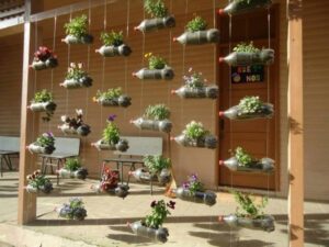 Vertical Garden Planters Diy Diy Vertical Plastic Bottle Planter Photo 278