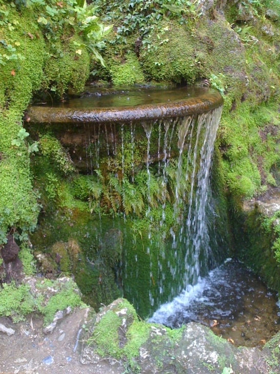 Water Fountain For Small Pond 40 Beautiful Garden Fountain Ideas | Water Features In The Image 042
